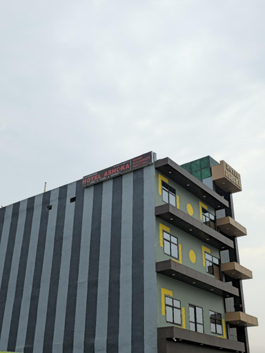 Others 4, Hotel AshokA, Etah