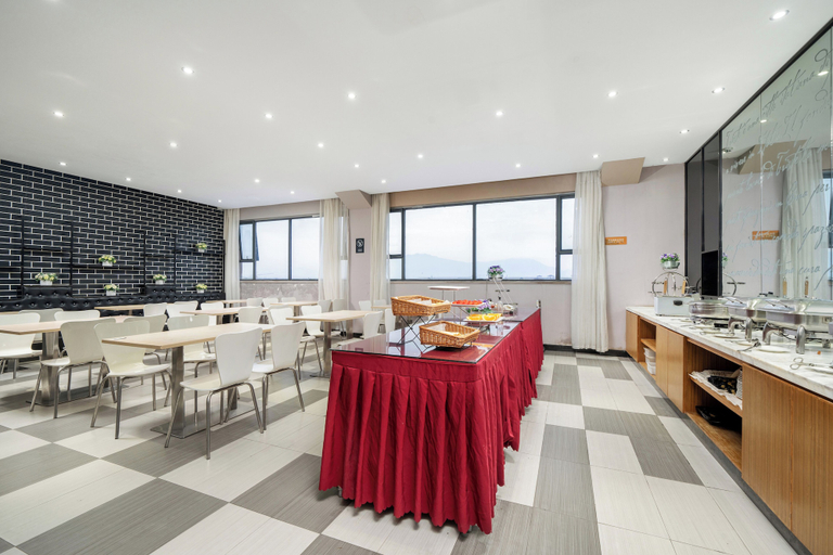 Food & Drinks 3, Stay at Guilin Downtown, Guilin
