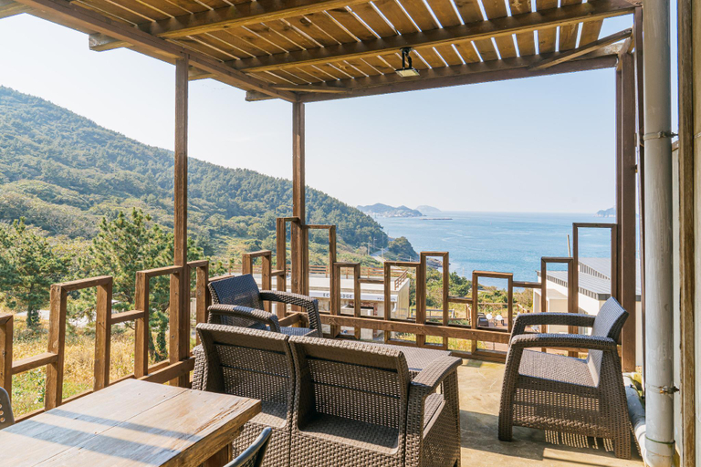 2, Jeju (Chujado) Eco House, Wando
