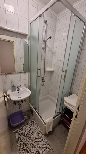 Bathroom 4, Vukosav Family Apartments and Rooms, Dubrovnik