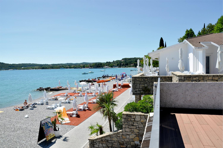 Food & Drinks, Garda Bloom Holiday Apartments, Brescia