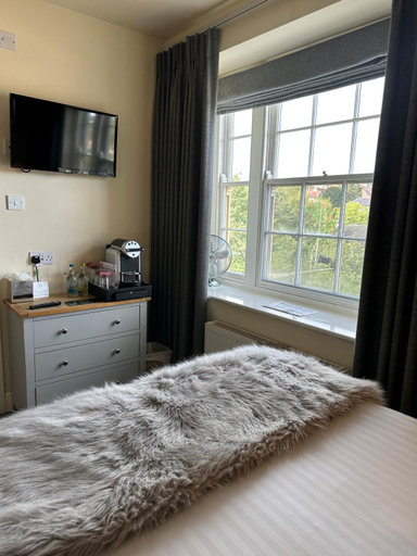 Bedroom 2, The Charlton Arms, Shropshire