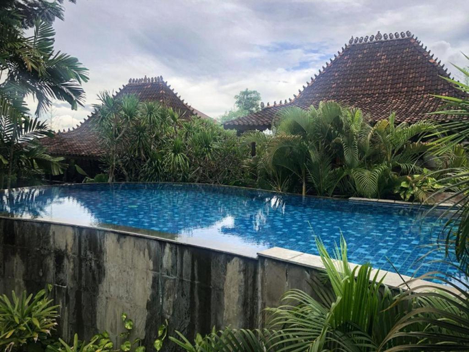 Sport & Beauty 4, Villa Rumah Kayu, Badung