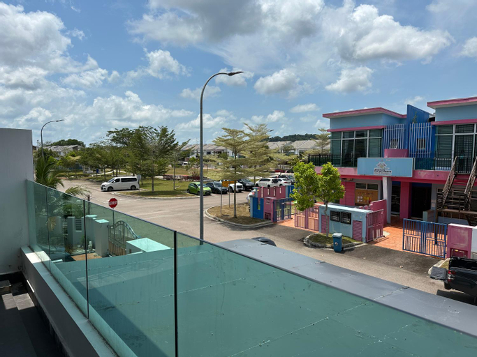 Brand New Cozy Home Desaru Coast Near to SKS waterpark hard rock, Kota Tinggi