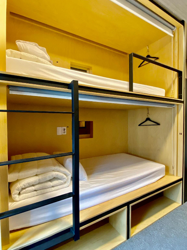 Bedroom 30