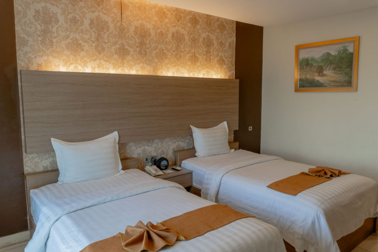 Muara Hotel and Mall Ternate Room Type - Deluxe Balcony Room Only