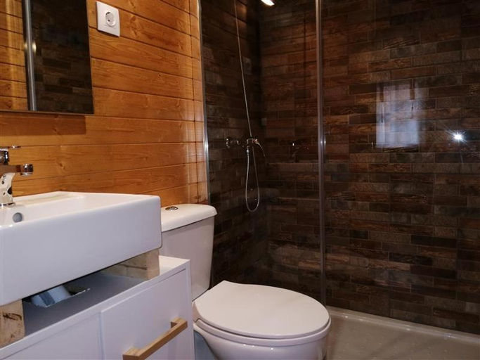 Bathroom 2, Camping La Ribera Salada, Lleida