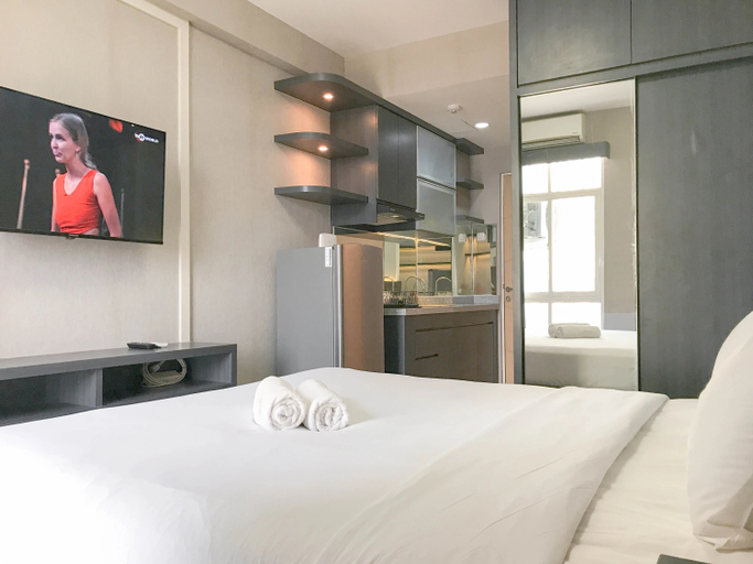 Bedroom 4, Minimalist and Cozy Studio Bale Hinggil Apartment By Travelio, Surabaya