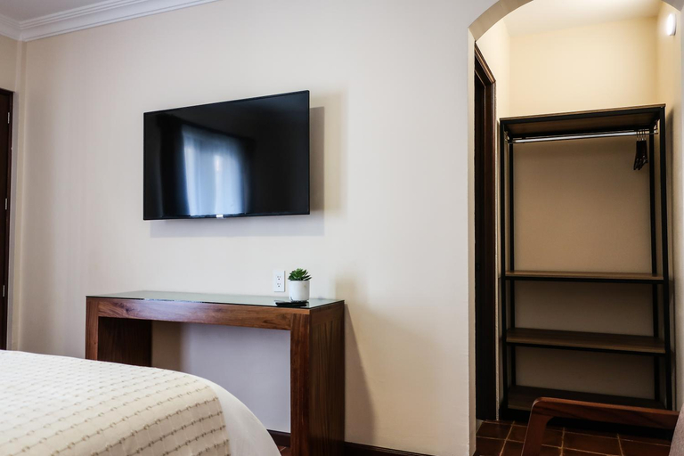 Bedroom, Hotel Paseo Santiago, Coroneo