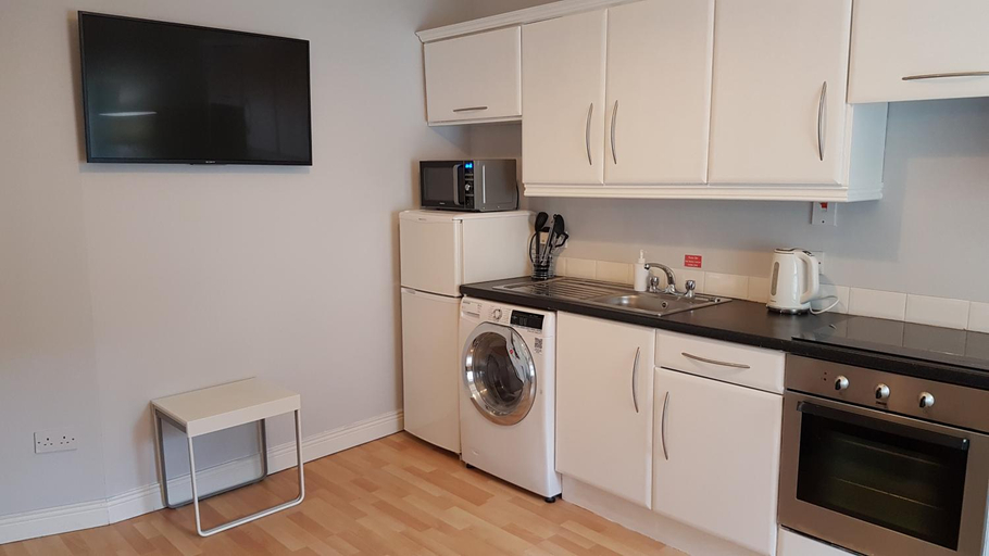 Others 3, Townhouse in Centre of Cobh