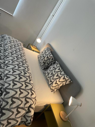 Bedroom 2, tirou 3 centre - gare - aeroport, Hainaut