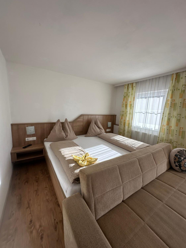 Others 5, Fruhstuckspension Alpenrose Bed & Breakfast, Lienz