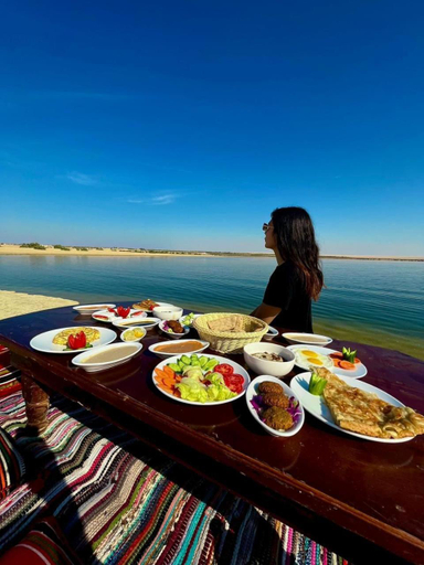 Food & Drinks 5, Tache By The Lake, Unorganized in Al Qahirah