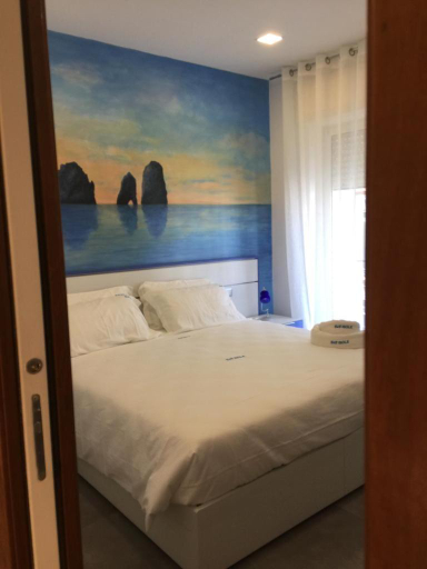 Others 3, B&B Isole, Napoli