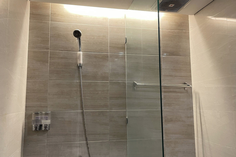 Bathroom 5