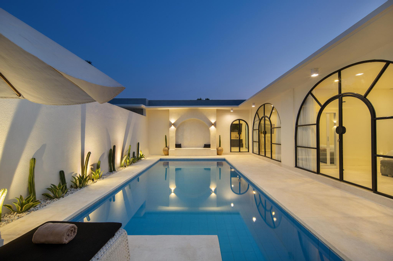Swimming Pool 5