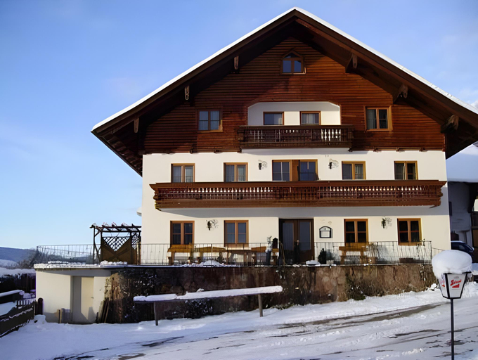 Others 3, Bauernhof Kasleitner, Vöcklabruck