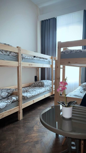 Bedroom 2, FiveHostel, Kraków City