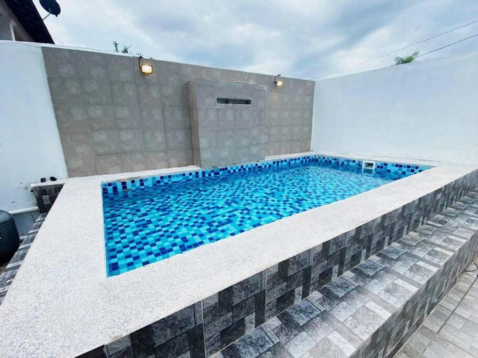 Dian Villa Homestay Kuantan with Private Pool, Kuantan