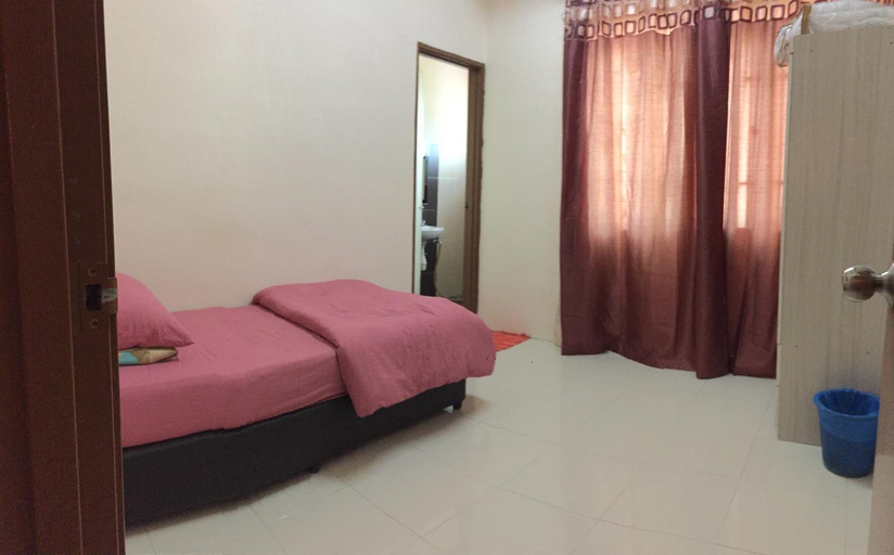 Bedroom 5, LILY HOMESTAY @ KANGAR, PERLIS, Perlis