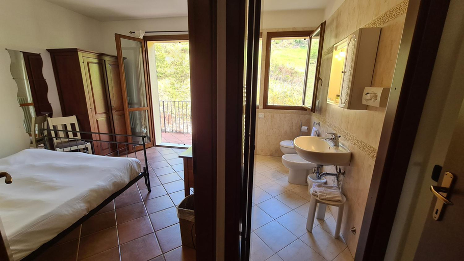 Bedroom 3, Saturnia Tuscany Country House, Grosseto