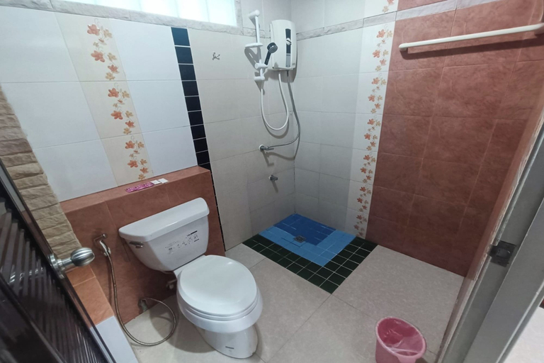 Bathroom 3, Baansuwanna Hotel, Suphan Buri, Muang Khon Kaen