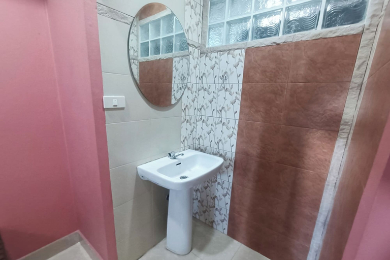 Bathroom 3, Baansuwanna Hotel, Suphan Buri, Muang Khon Kaen