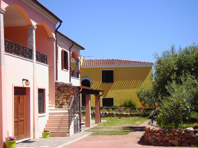 Others 4, Gli Ulivi, Nuoro