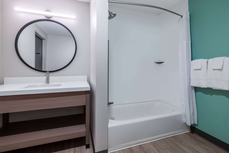 Bathroom 3, ECHO Suites Extended Stay by Wyndham Richmond West, Henrico