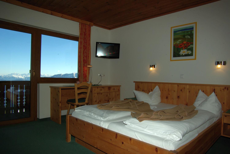 Bedroom 2, Almhotel Fichtenheim, Spittal an der Drau