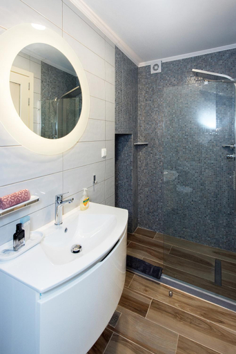 Shower 5, Mar Luxury Suite, Ionian Islands