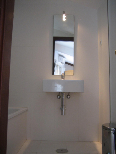 Bathroom 2, Residencia Universitaria San Jose, Málaga