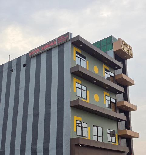 Others 3, Hotel AshokA, Etah