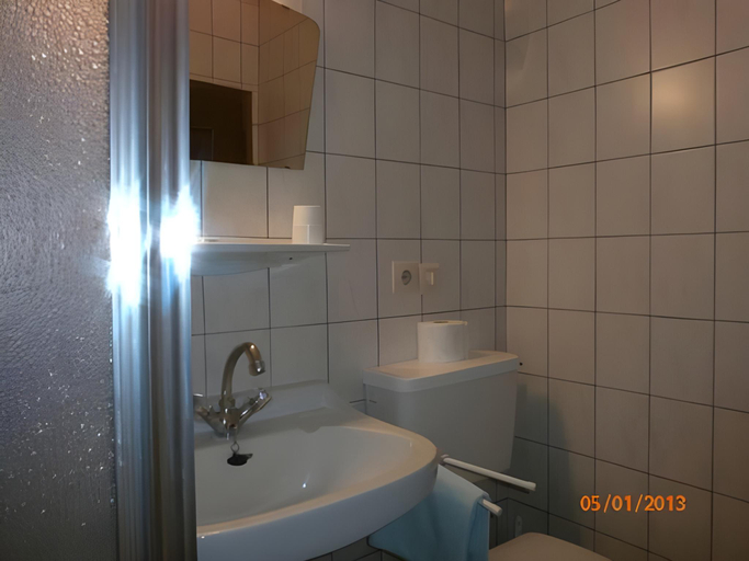 Bathroom 4, VILLA OXA - Design Boutique Hotel, Zell am See