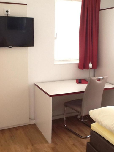 Bedroom 2, Hotel Adler, Darmstadt-Dieburg