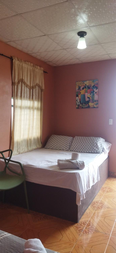 Bedroom 2, Ofiuras Hostal, Portobelo