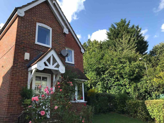 Exterior view 2, Comfortable. home from home, Buckinghamshire