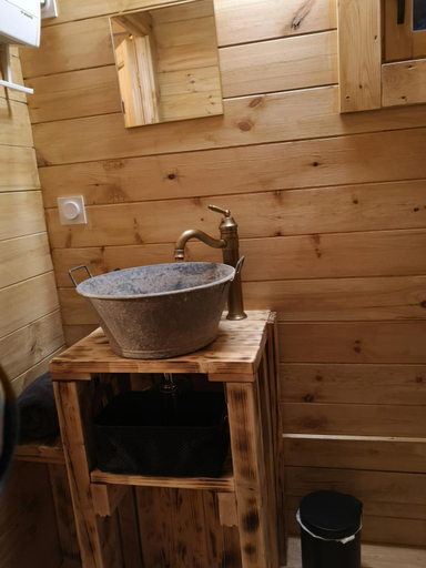 Bathroom, La cabane des Pachous, Var