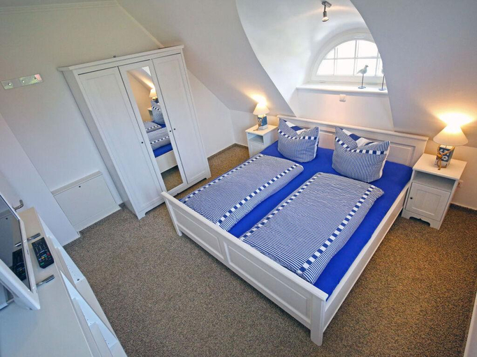 Others 5, Droom unter Reet 1 Comfortable holiday residence, Rostock