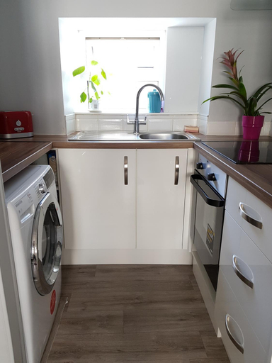 Others 4, Townhouse in Centre of Cobh