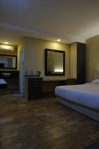 Bedroom 9
