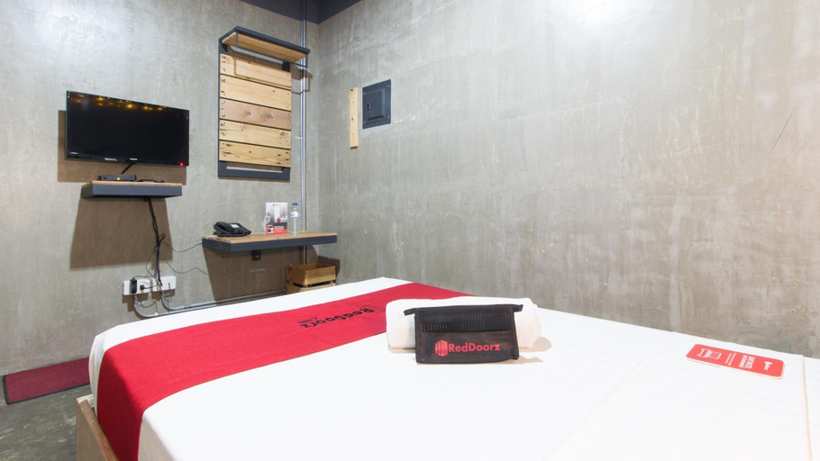Bedroom 28