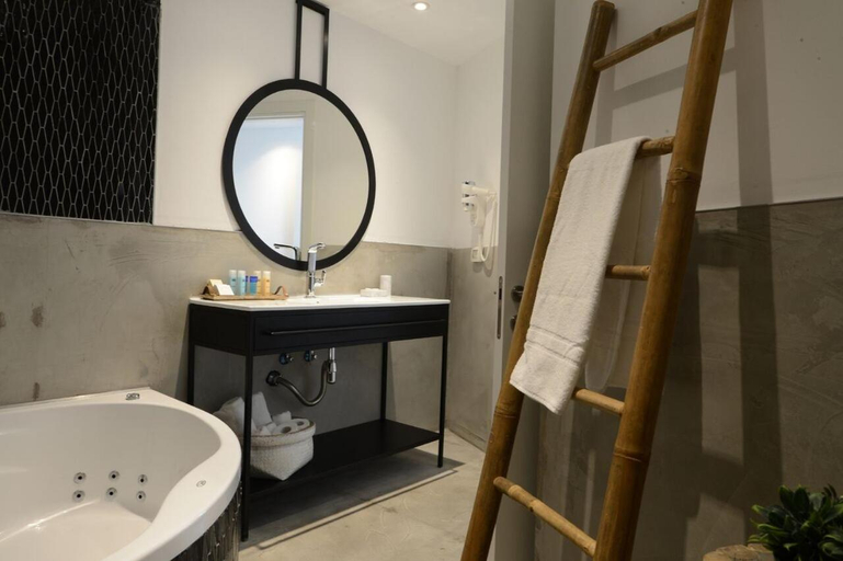 Bathroom 4, Adva Boutique Hotel