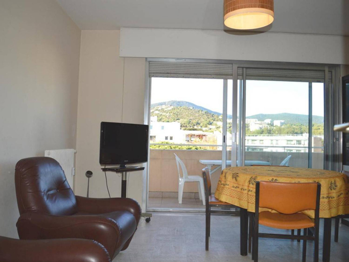 Others 3, Cavalaire : Appartement 2 Pieces, a 300m Plage, Clim, Balcon - FR-1-226B-331, Var