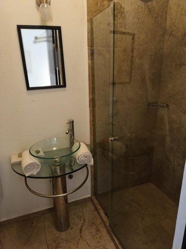 Bathroom 2, Condesa 185, Mexico City