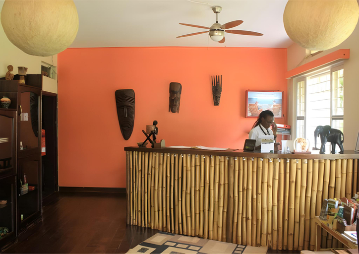 Public Area 2, 2 Friends Guest house, Jinja