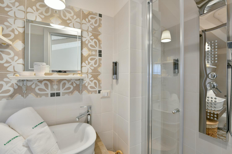 Bathroom 3, A casa di Nonna Bianca, Salerno