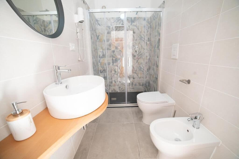 Bathroom 5, Bed&Breakfast Belvedere, Foggia