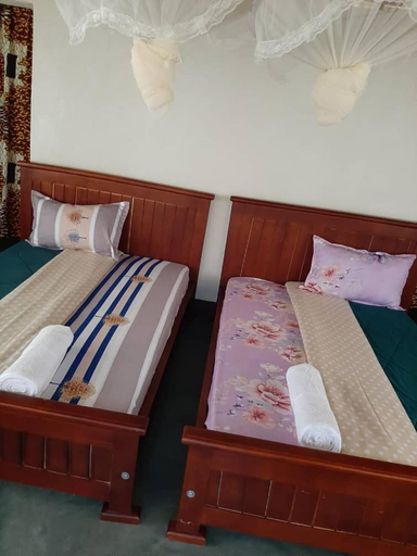 Bedroom 13