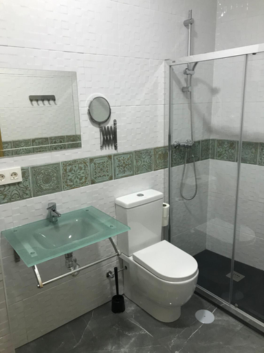 Others 4, Hostal Kavanna, Badajoz